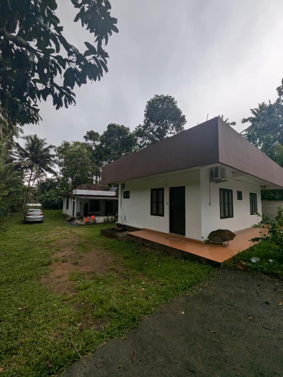 Islandstay-A Riverside Property Kollam Kültér fotó